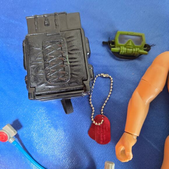 Vintage 1993 GI Joe Action Man Scuba Diver 1:6 Scale 12" Doll + Extras Bundle - Picture 4 of 12